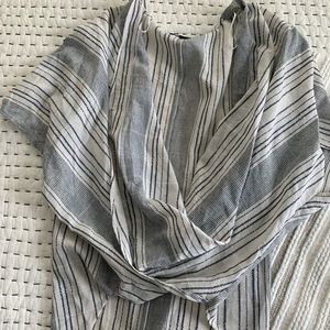 VICI wrap blouse